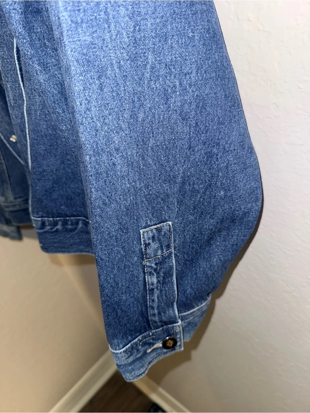 Vintage Today’s News Denim Jacket Women’s 2XL Oversized Blue Jean Trucker Jacket